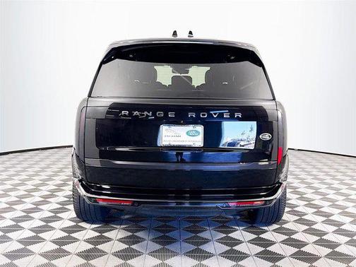 2023 Land Rover Range Rover P400 SE