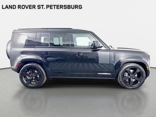 2026 Land Rover Defender 110 X-Dynamic SE