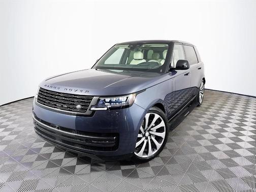 2025 Land Rover Range Rover P400 SE 7 Seat
