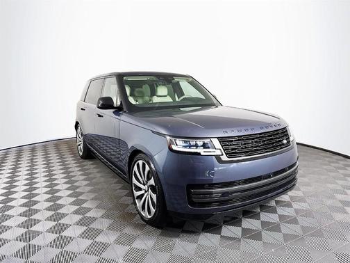 2025 Land Rover Range Rover P400 SE 7 Seat