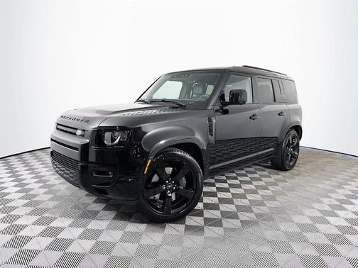 2025 Land Rover Defender P400 X-Dynamic SE