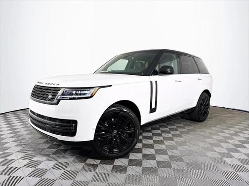 2025 Land Rover Range Rover P550e SE