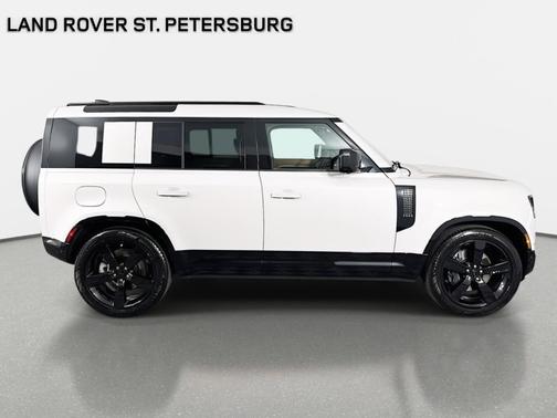 2026 Land Rover Defender 110 X-Dynamic SE