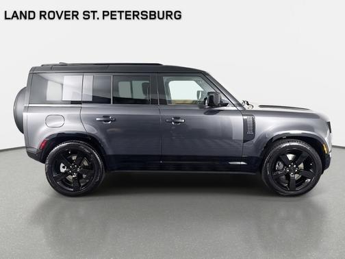 2026 Land Rover Defender 110 X-Dynamic SE