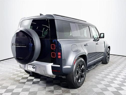 2025 Land Rover Defender P300