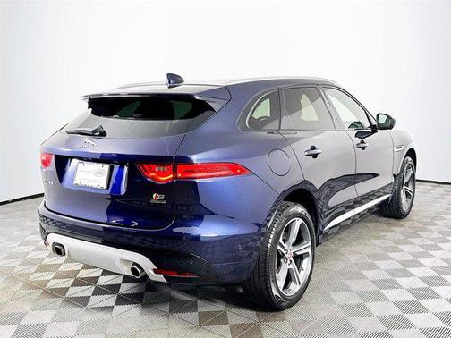 2019 Jaguar F-PACE S
