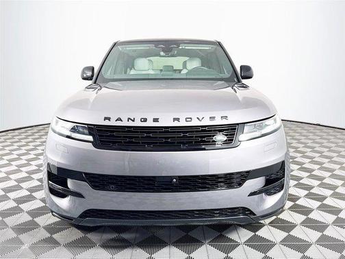 2024 Land Rover Range Rover Sport SE