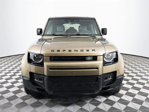 2025 Land Rover Defender P400 X-Dynamic SE