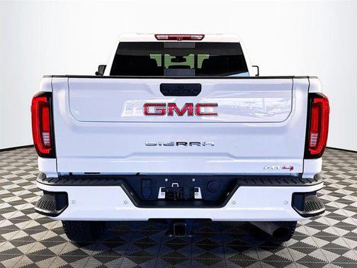 2022 GMC Sierra 2500 AT4