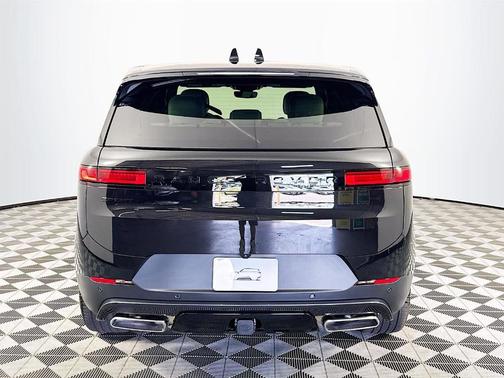 2025 Land Rover Range Rover Sport P360 SE