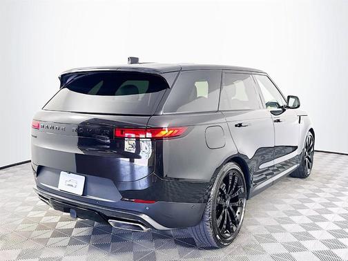 2025 Land Rover Range Rover Sport P360 SE