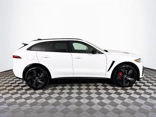 2026 Jaguar F-PACE SVR 575 Edition