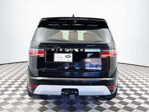 2025 Land Rover Discovery P360 Metropolitan Edition