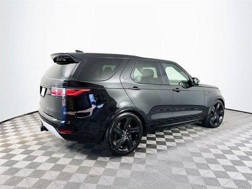2025 Land Rover Discovery P360 Metropolitan Edition