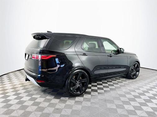 2025 Land Rover Discovery P360 Metropolitan Edition