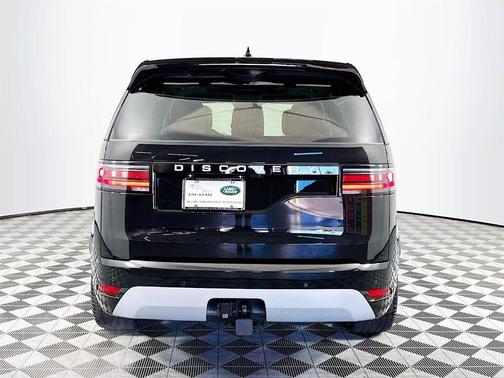 2025 Land Rover Discovery P360 Metropolitan Edition