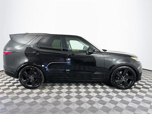 2025 Land Rover Discovery P360 Metropolitan Edition