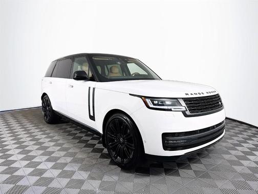 2025 Land Rover Range Rover P530 SE 7 Seat