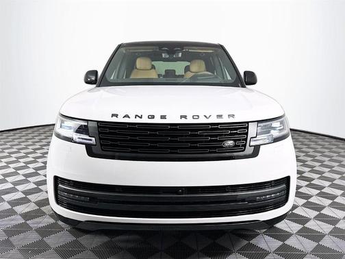 2025 Land Rover Range Rover P530 SE 7 Seat