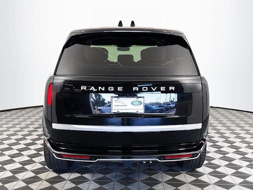 2025 Land Rover Range Rover P530 Autobiography