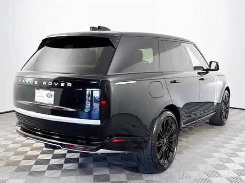 2025 Land Rover Range Rover P530 Autobiography