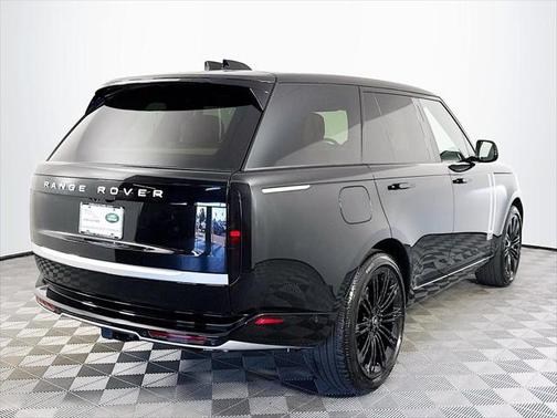 2025 Land Rover Range Rover P530 Autobiography