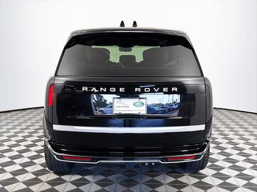 2025 Land Rover Range Rover P530 Autobiography