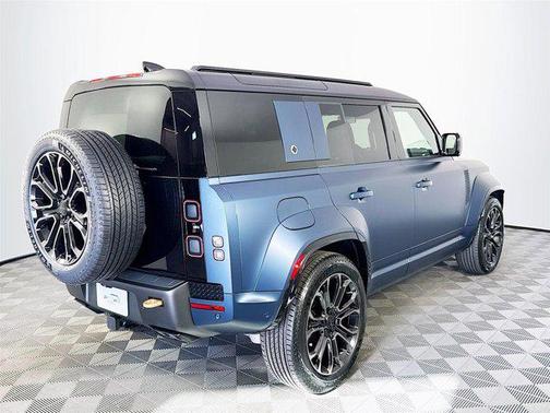 2026 Land Rover Defender 