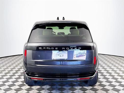 2026 Land Rover Range Rover P400 SE