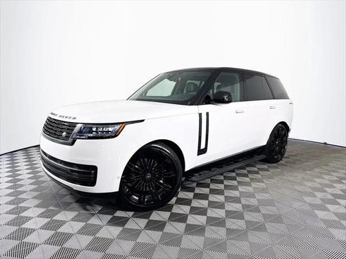 2025 Land Rover Range Rover P530 SE