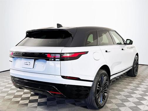 2026 Land Rover Range Rover Velar P400 Dynamic SE