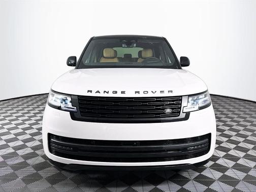 2025 Land Rover Range Rover P400 SE