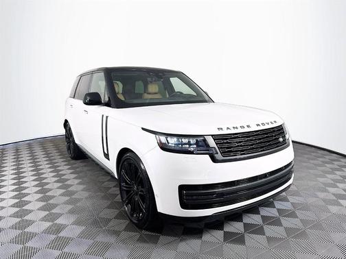 2025 Land Rover Range Rover P400 SE