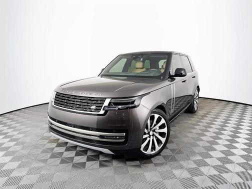 2025 Land Rover Range Rover P400 SE