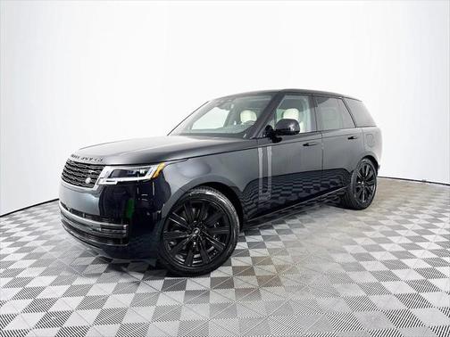 2025 Land Rover Range Rover P550e SE