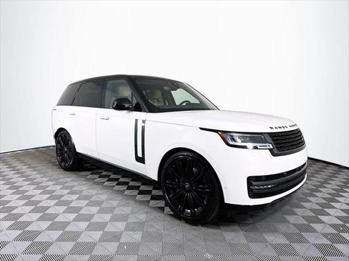 2025 Land Rover Range Rover P530 SE