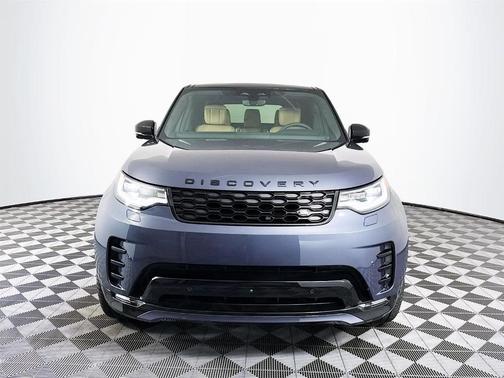 2025 Land Rover Discovery P300 Dynamic SE