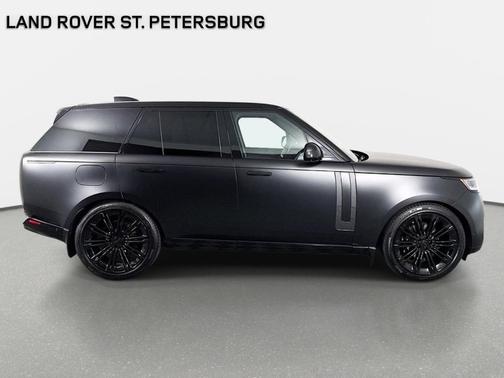 Obsidian Black Satin 2026 Land Rover Range Rover P400 SE