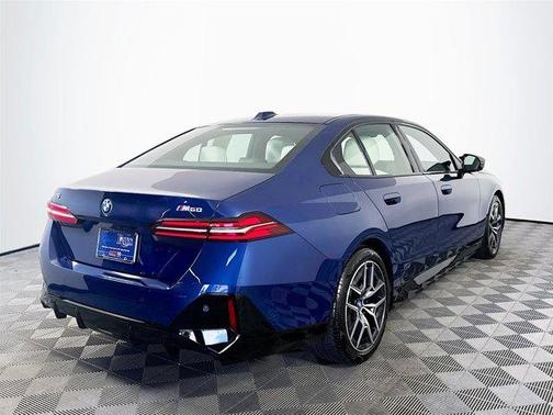 2024 BMW i5 M60
