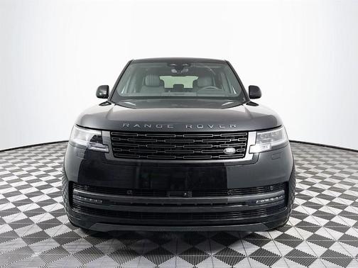2025 Land Rover Range Rover P400 SE