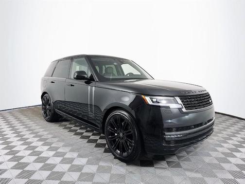 2025 Land Rover Range Rover P400 SE