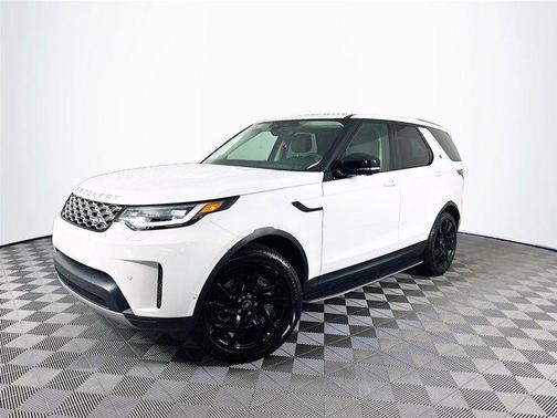 2024 Land Rover Discovery P300 S