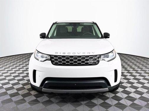 2024 Land Rover Discovery P300 S