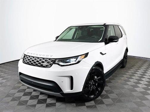 2024 Land Rover Discovery P300 S