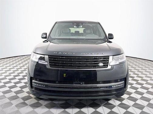 2025 Land Rover Range Rover P400 SE 7 Seat