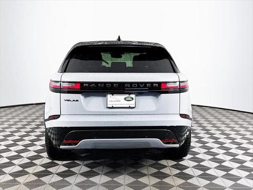 2026 Land Rover Range Rover Velar Dynamic SE