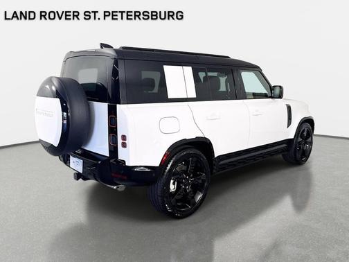 Fuji White 2026 Land Rover Defender P400 X-Dynamic SE