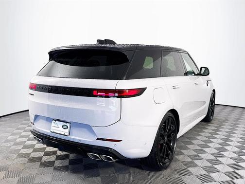 2025 Land Rover Range Rover Sport P530 Dynamic SE