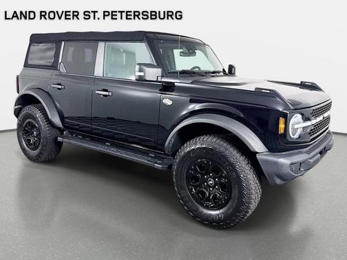 Shadow Black 2022 Ford Bronco