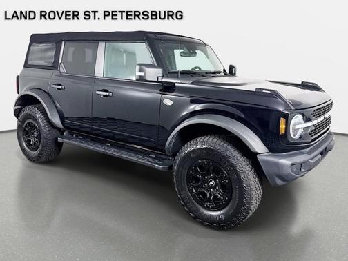 Shadow Black 2022 Ford Bronco